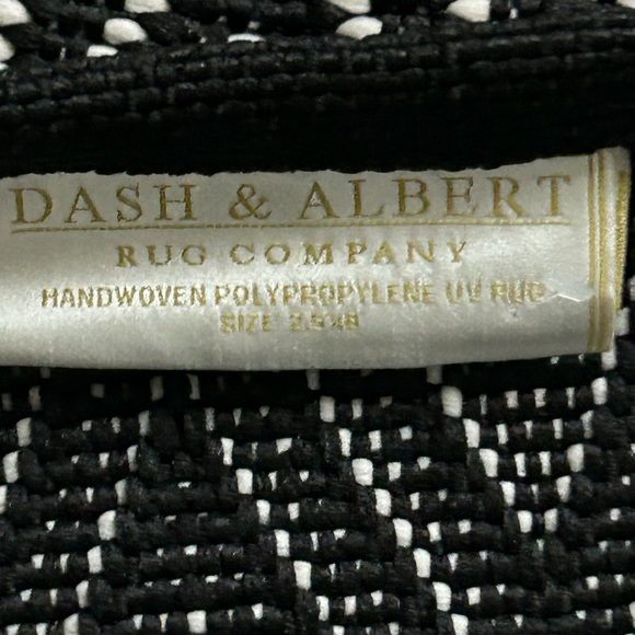 Dash & Albert NEW Diamond Black/Ivory Indoor/Outdoor Rug - Picture 7 of 11